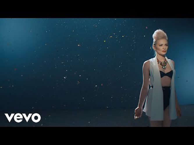 группа earth and fire 1979. A fireman prayers. вилланель и ева tell mi. Tell me why тайлер и элис. Tell me fire.