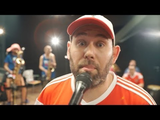 Семен слепаков. Камеди новогодний выпуск 2022. Семен слепаков с отцом. Камеди новогодний выпуск 2022. Семён слепаков - женщина в лексусе обложка.