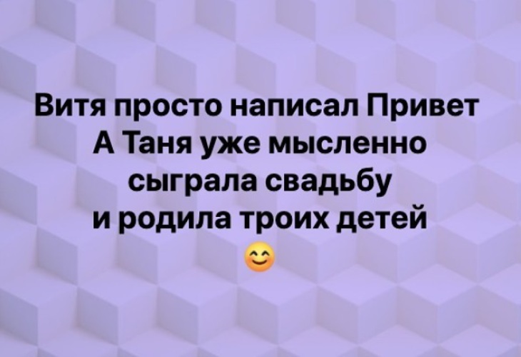 Витя написал пять натуральных необязательно различных