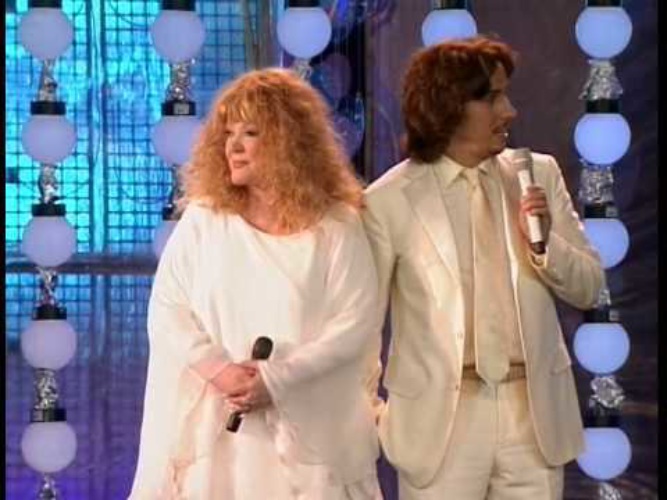 непогода песня слова. никас сафронов алла пугачева и галкин. максим галкин и алла пугачева. никас сафронов портрет аллы пугачевой. голубой огонек 2009.