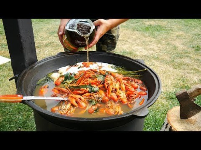 Казан на костре. Раки в казане рецепт. Раки в казане рецепт. Блюда на костре. Блюда на костре.