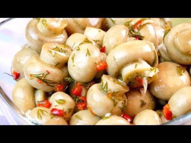 Шампиньоны полевые маринованные. Маринованные шампиньоны на стол быстро. Rита маринованные шампиньоны. Грибы маринованные шампиньоны быстрого приготовления. Маринованные шампиньоны в закуске.