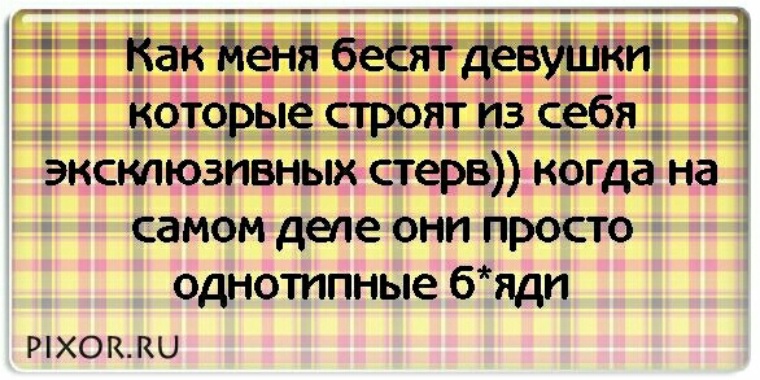 Латиноамериканская давалка хвастается собой у белых дверей