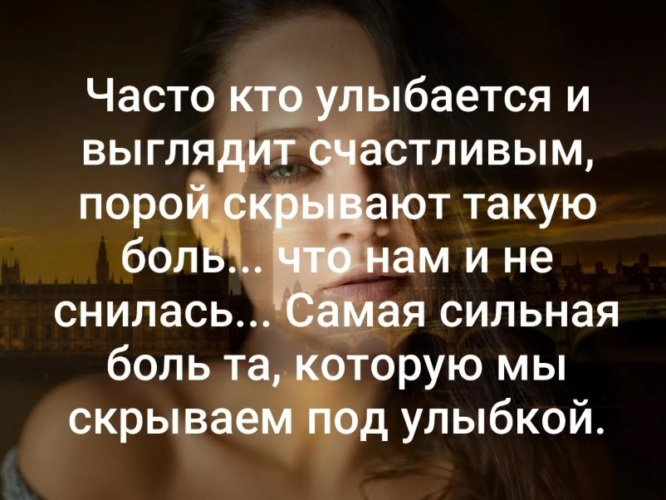 Женщины не привыкли скрывать свои прелести Женщины не привыкли скрывать свои прелести