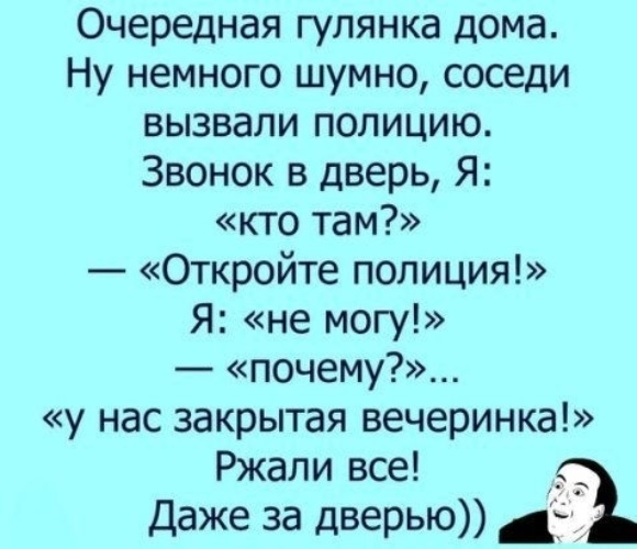 Немножко пыльно немножко шумно. Немножко пыльно немножко шумно. Parking in the yard. Car on the street. Немножко пыльно немножко шумно.