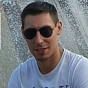 Armani, 31 год